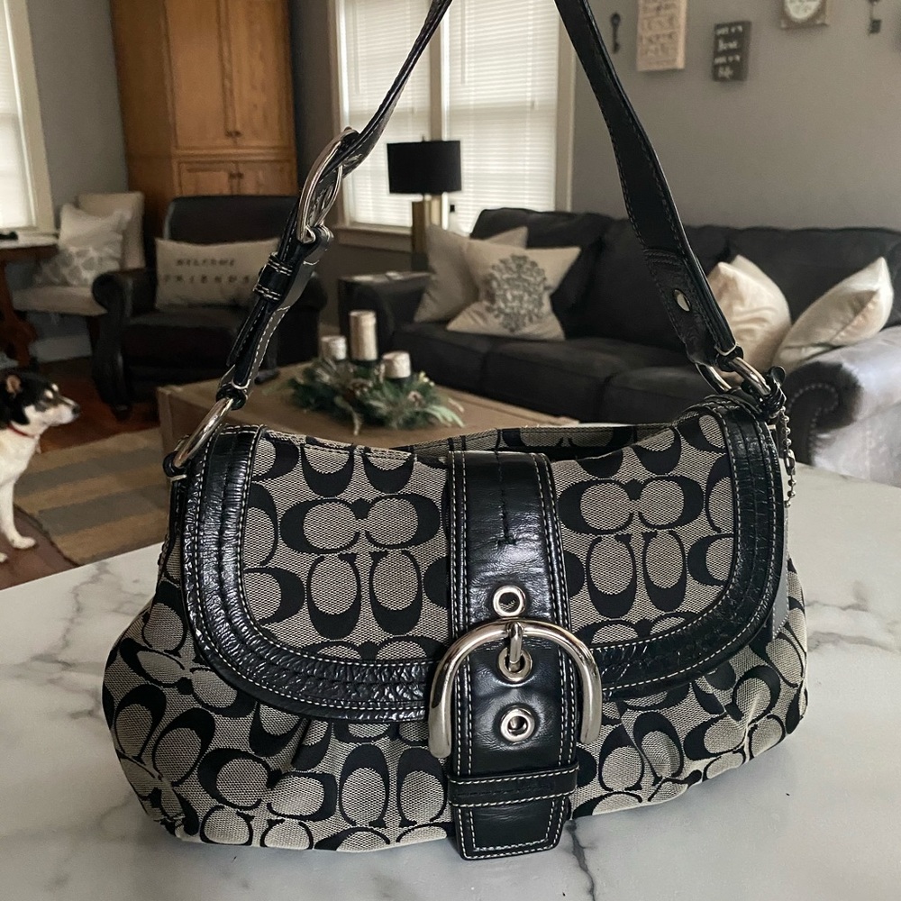 Coach bag with wristlet - Picture 2 of 6